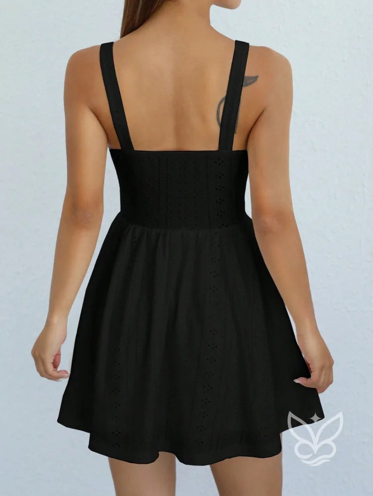 Vestido Mini com Cintura Franzida e Amarração Frontal Vestido Mini com Cintura Franzida e Amarração Frontal