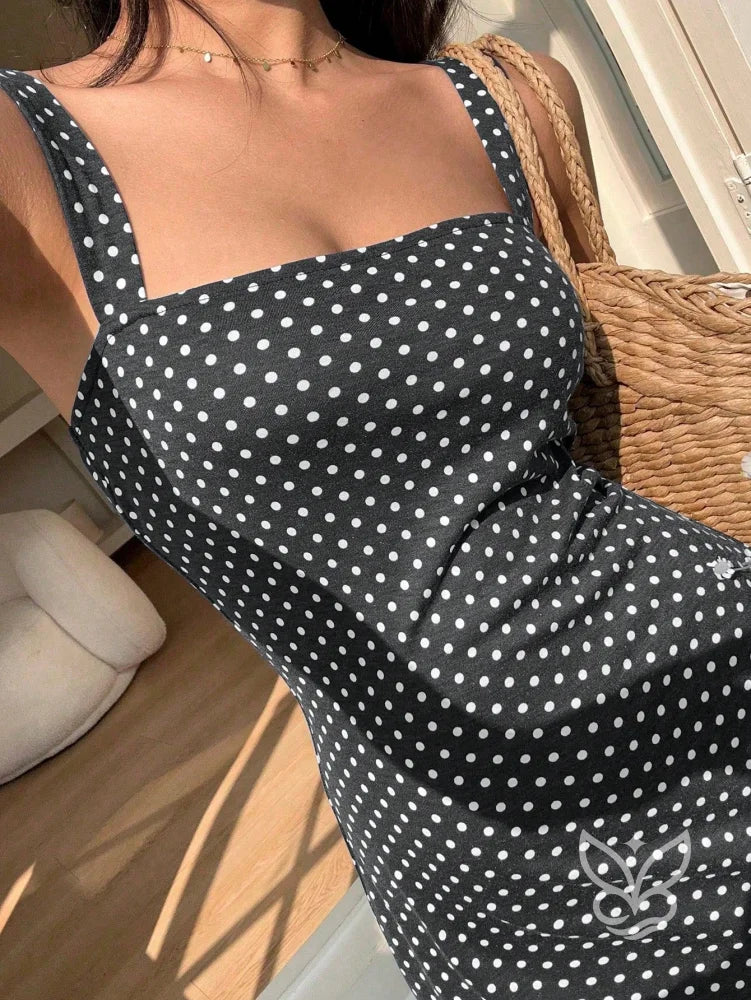 Vestido Mini Off Shoulder com Franzido no Busto e Pregas Vestido Mini Off Shoulder com Franzido no Busto e Pregas