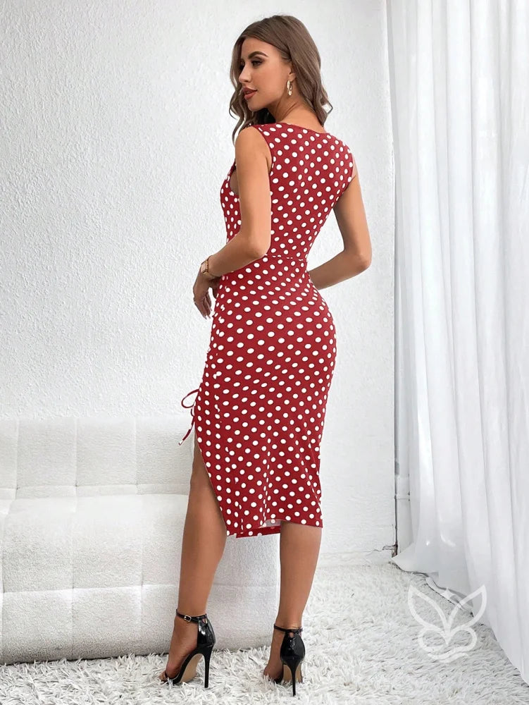 Vestido Poá Com Cordão Fenda Lateral Ajustável Elegante Vestido Poá Com Cordão Fenda Lateral Ajustável Elegante