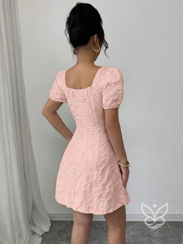 Vestido Texturizado Com Manga Bufante E Decote Quadrado Vestido Texturizado Com Manga Bufante E Decote Quadrado