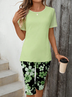 Conjunto Casual Com Blusa Básica E Legging Estampada Floral