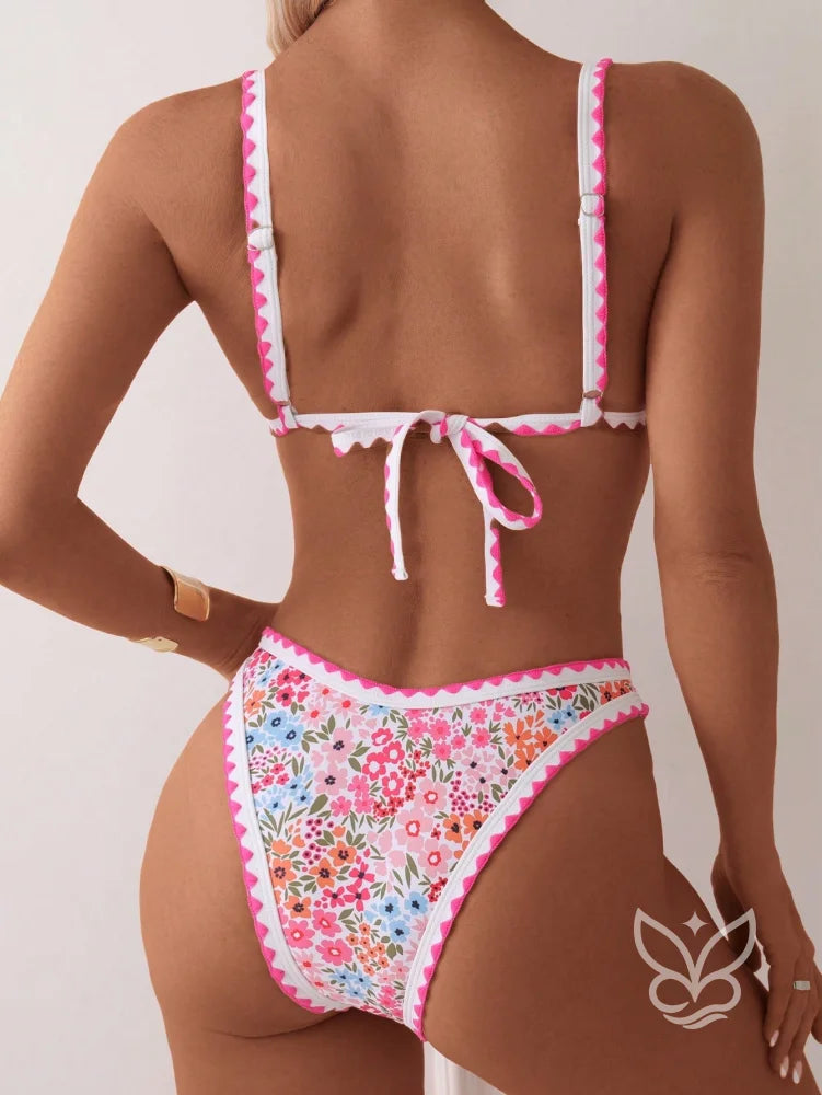 Biquíni Faixa Estampado Com Acabamento Zig Zag Biquíni Faixa Estampado Com Acabamento Zig Zag