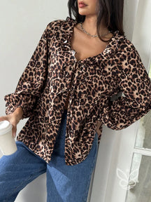 Blusa Animal Print com Laço no Decote e Manga Longa Animal Print / PP Blusa Animal Print com Laço no Decote e Manga