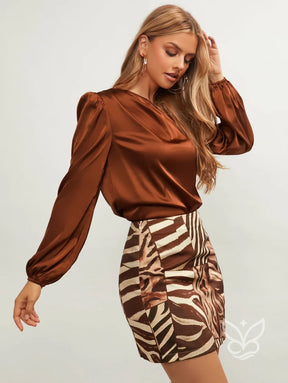 Blusa Assimétrica De Cetim Com Manga Lanterna Blusa Assimétrica De Cetim Com Manga Lanterna