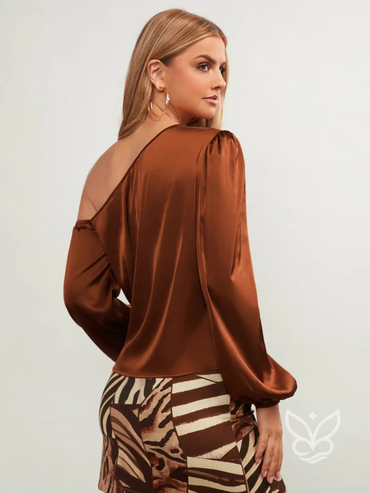 Blusa Assimétrica De Cetim Com Manga Lanterna Blusa Assimétrica De Cetim Com Manga Lanterna
