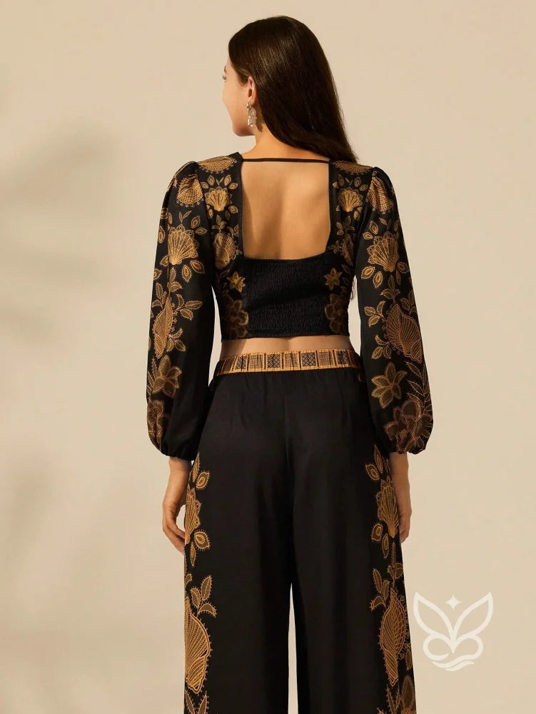 Blusa Boho Estampada com Decote V e Manga Bufante Blusa Boho Estampada com Decote V e Manga Bufante
