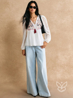 Blusa Bordada Com Transparência E Mangas Bufantes Blusa Bordada Com Transparência E Mangas Bufantes