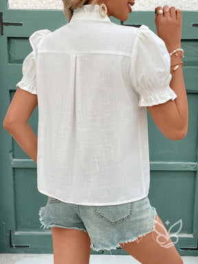 Blusa Bordada Em Algodão Com Mangas Bufantes Curtas Blusa Bordada Em Algodão Com Mangas Bufantes Curtas