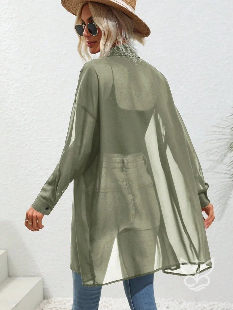 Blusa Botões Frontais Com Manga Drop Shoulder e Manga Longa Blusa Botões Frontais Com Manga Drop Shoulder e Manga Longa