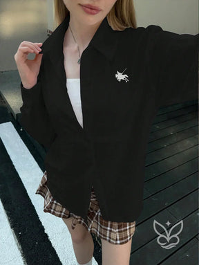 Blusa Camisa de Linho com Botões e Bordado Discreto Blusa Camisa de Linho com Botões e Bordado Discreto