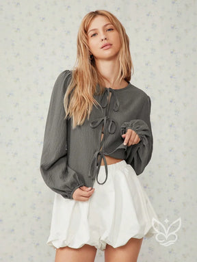 Blusa com Amarrações Frontais e Manga Longa Flare Chumbo / PP Blusa com Amarrações Frontais e Manga Longa Flare