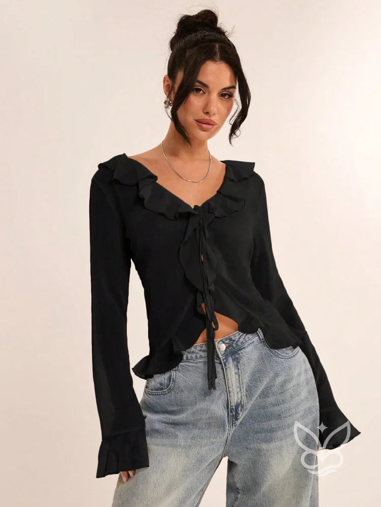 Blusa com Babados na Gola e Amarração Frontal Preto / PP Blusa com Babados na Gola e Amarração Frontal