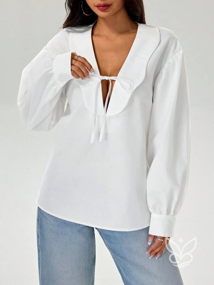 Blusa com Decote Profundo e Gola Laço Elegante Branco / PP Blusa com Decote Profundo e Gola Laço Elegante