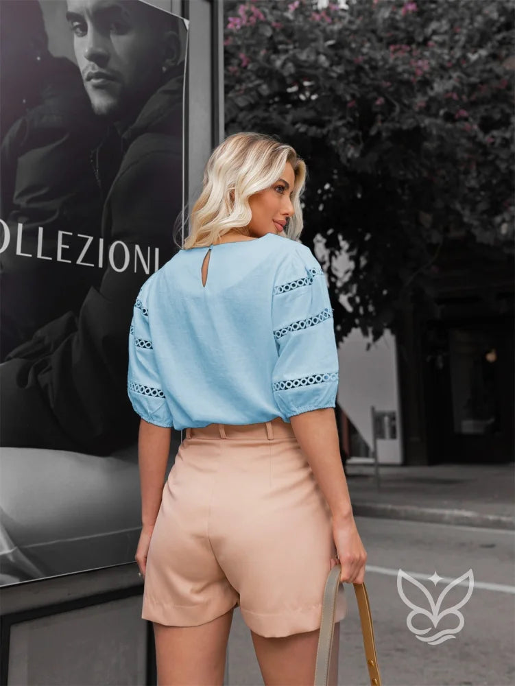 Blusa com Detalhe em Renda nas Mangas Bufantes Blusa com Detalhe em Renda nas Mangas Bufantes