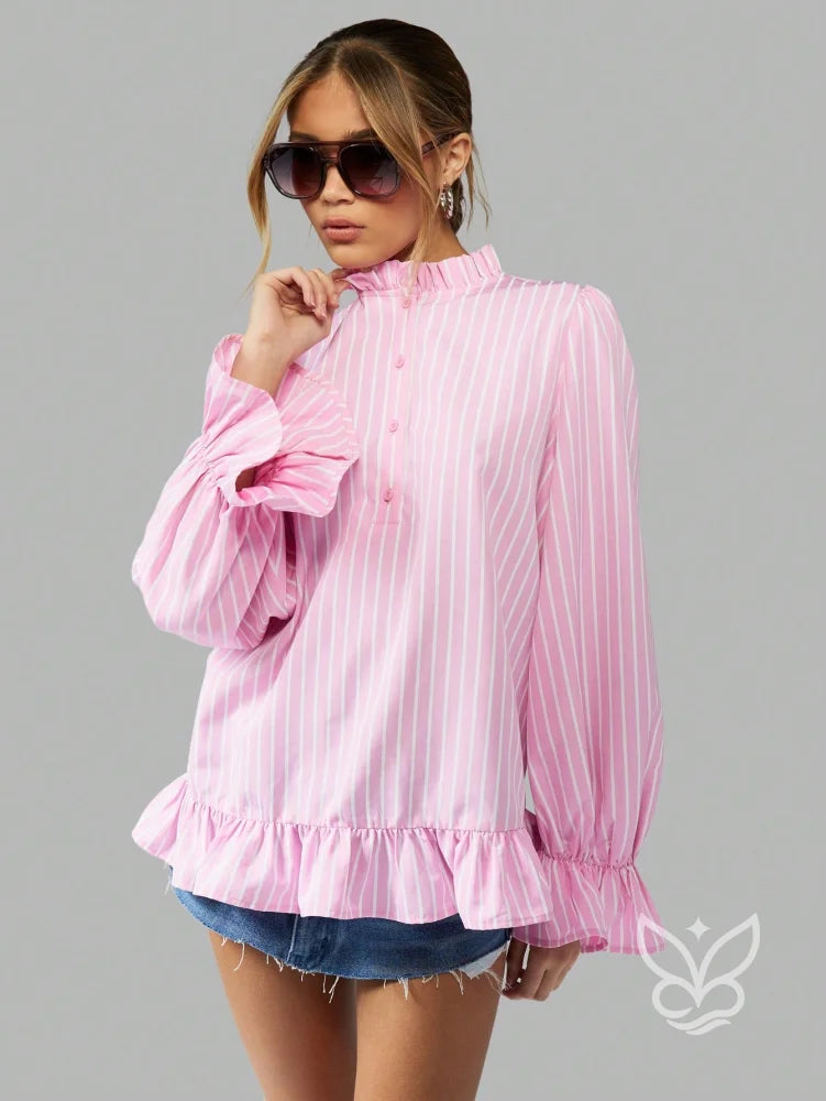 Blusa Com Gola Victoriana Babados E Manga Bufante Com Botões Rosa / PP Blusa Com Gola Victoriana Babados E Manga