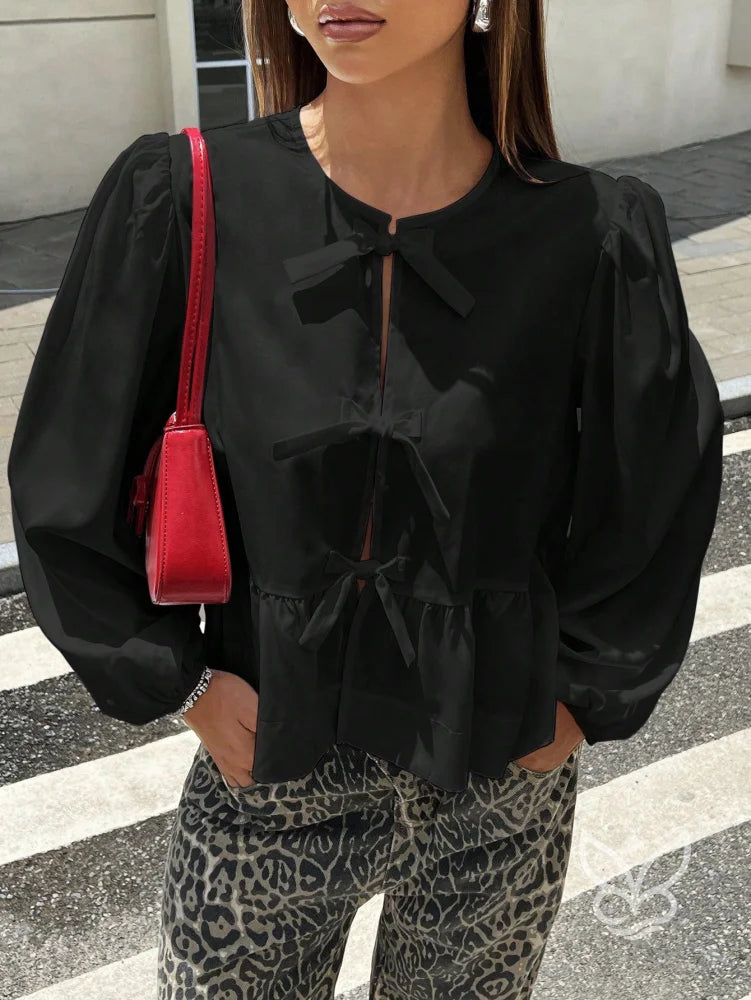 Blusa com Laços Frontais e Manga Longa Bufante Preto / PP Blusa com Laços Frontais e Manga Longa Bufante