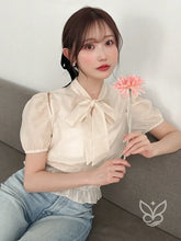 Blusa Com Manga Curta Bufante E Gola Laço Elegante Damasco / PP Blusa Com Manga Curta Bufante E Gola Laço Elegante