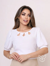 Blusa com Recortes Vazados e Manga Bufante Moderna Branco / PP Blusa com Recortes Vazados e Manga Bufante Moderna