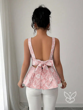Blusa Cropped Com Costas Abertas E Laço Decorativo Blusa Cropped Com Costas Abertas E Laço Decorativo