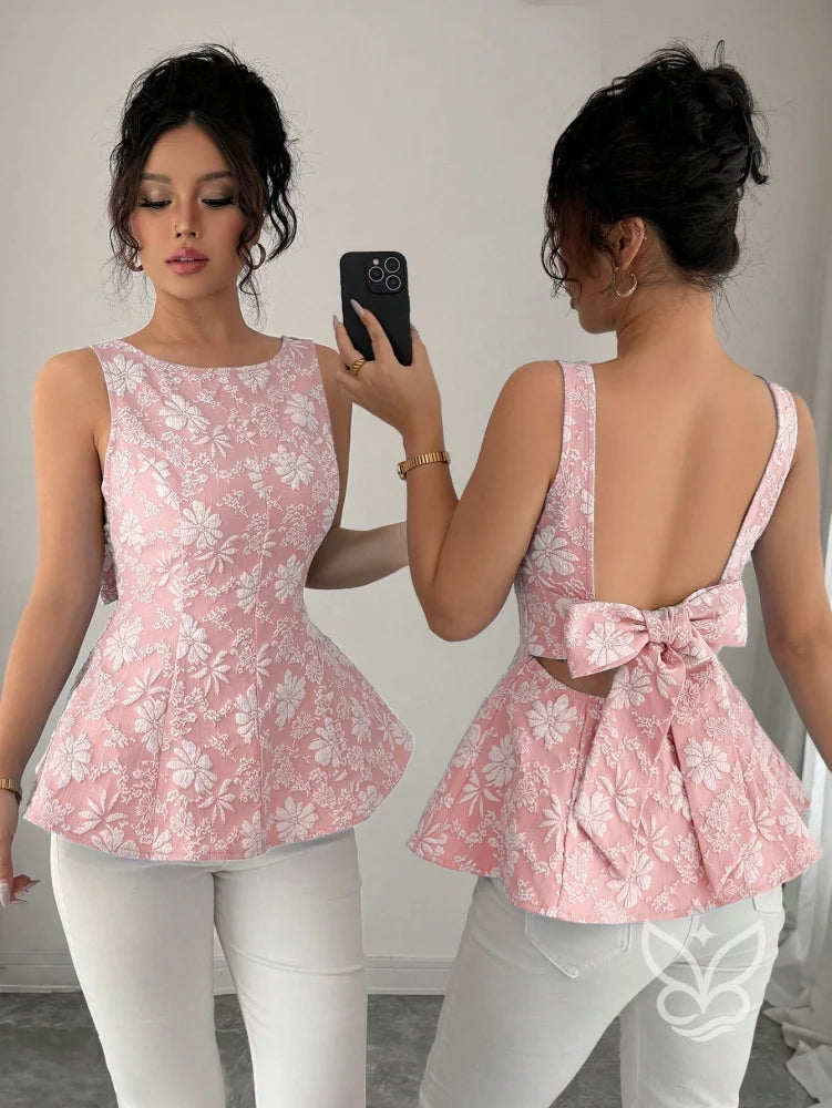 Blusa Cropped Com Costas Abertas E Laço Decorativo Rosa Chiclete / PP Blusa Cropped Com Costas Abertas E Laço Decorativo