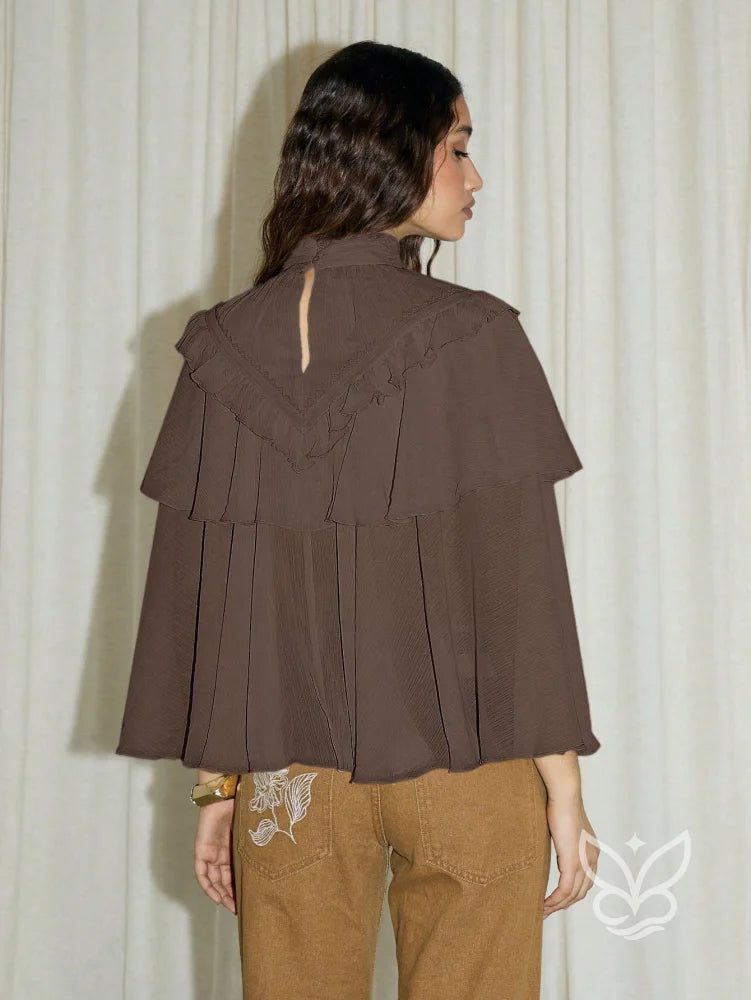 Blusa Cropped Gola Victoriana Babados Em Camadas E Estilo Vintage Blusa Cropped Gola Victoriana Babados Em Camadas E