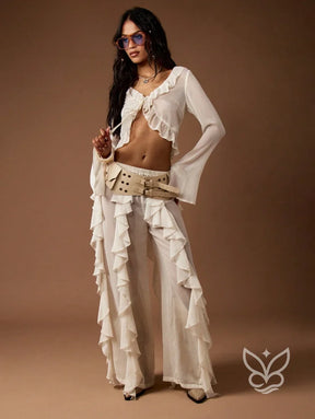 Blusa Cropped Manga Longa Com Babados E Amarração Frontal Blusa Cropped Manga Longa Com Babados E Amarração Frontal