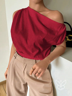 Blusa de Um Ombro com Caimento Solto e Elegante Blusa de Um Ombro com Caimento Solto e Elegante