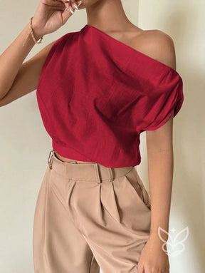 Blusa de Um Ombro com Caimento Solto e Elegante Blusa de Um Ombro com Caimento Solto e Elegante