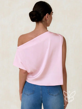Blusa De Um Ombro Só Em Cetim Com Caimento Assimétrico Blusa De Um Ombro Só Em Cetim Com Caimento Assimétrico