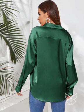 Blusa Em Cetim Com Botões Frontais E Gola Elegante Blusa Em Cetim Com Botões Frontais E Gola Elegante