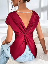 Blusa Em Cetim Com Decote Profundo E Costas Drapeadas Vermelho / PP Blusa Em Cetim Com Decote Profundo E Costas