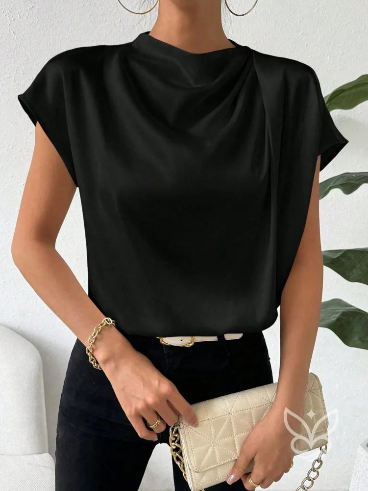Blusa Em Cetim Com Gola Degagê E Caimento Fluido Preto / PP Blusa Em Cetim Com Gola Degagê E Caimento Fluido