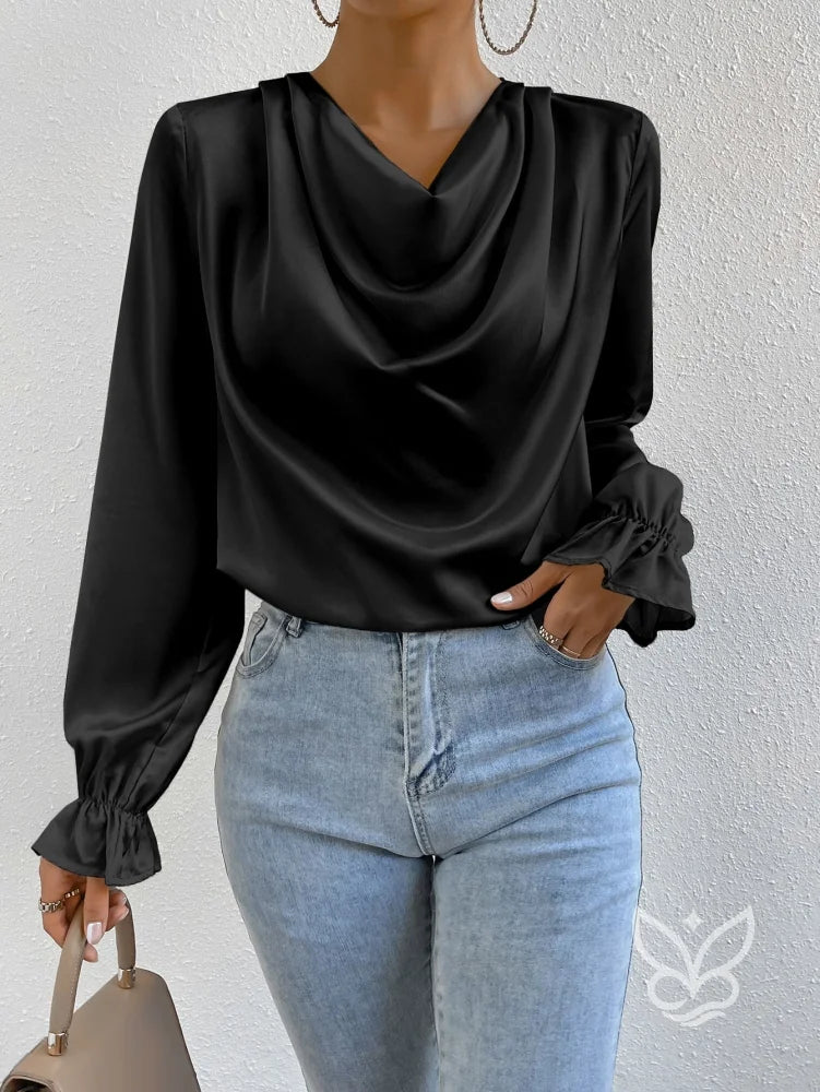 Blusa Em Cetim Com Gola Degagê E Manga Bufante Detalhada Preto / PP Blusa Em Cetim Com Gola Degagê E Manga Bufante