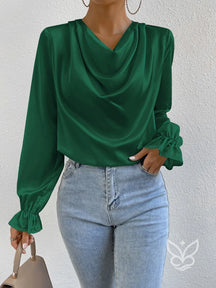 Blusa Em Cetim Com Gola Degagê E Manga Bufante Detalhada Verde / PP Blusa Em Cetim Com Gola Degagê E Manga Bufante