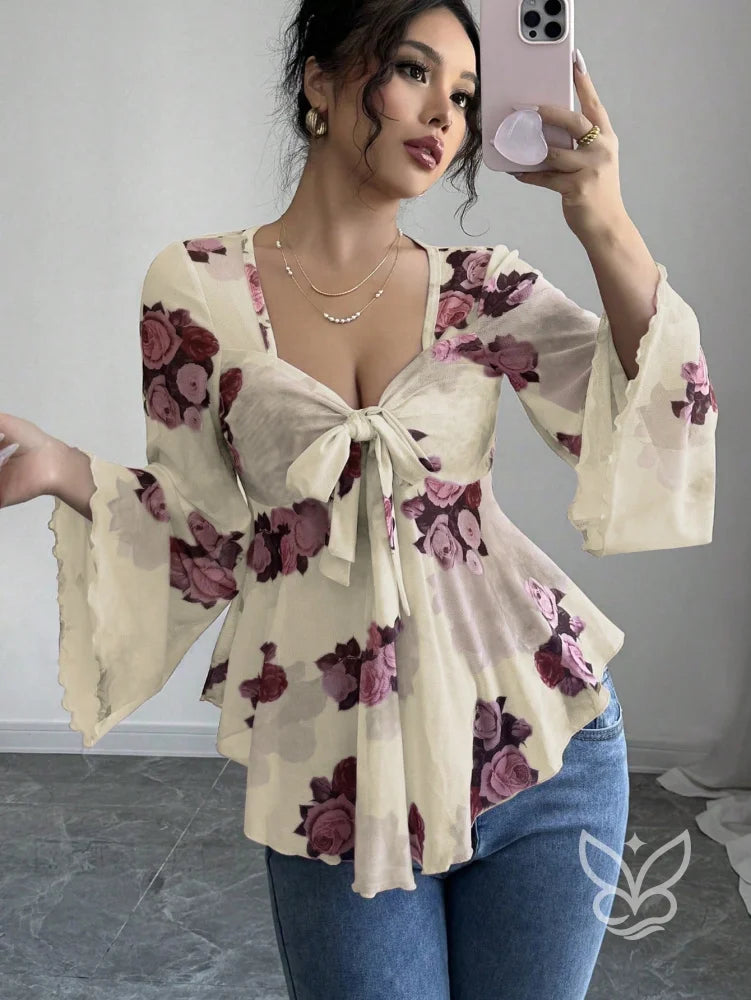 Blusa Floral Transparente Com Manga Flare E Laço Frontal Damasco / PP Blusa Floral Transparente Com Manga Flare E Laço