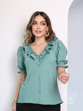 Blusa Formal Com Manga Bufante Curta E Decote V Com Babados Blusa Formal Com Manga Bufante Curta E Decote V Com Babados
