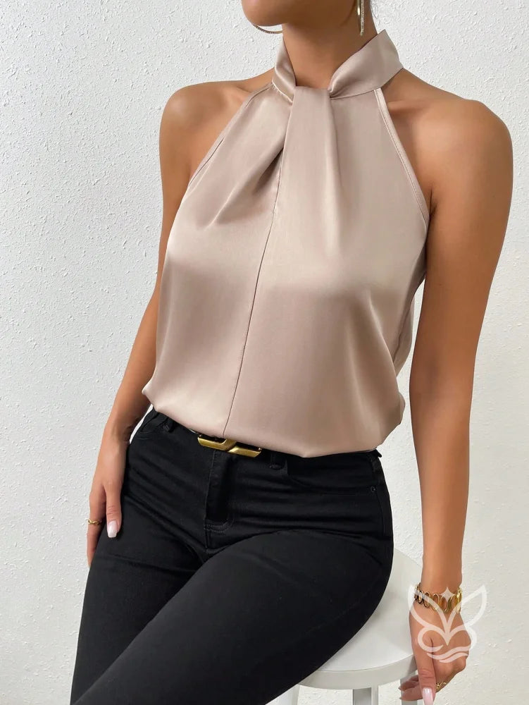 Blusa Frente Única Em Cetim Com Gola Alta Drapeada Blusa Frente Única Em Cetim Com Gola Alta Drapeada
