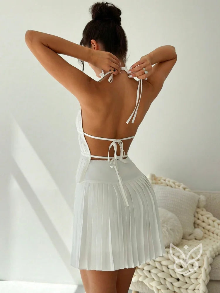 Blusa Halter Com Babados Na Barra E Caimento Casual Blusa Halter Com Babados Na Barra E Caimento Casual