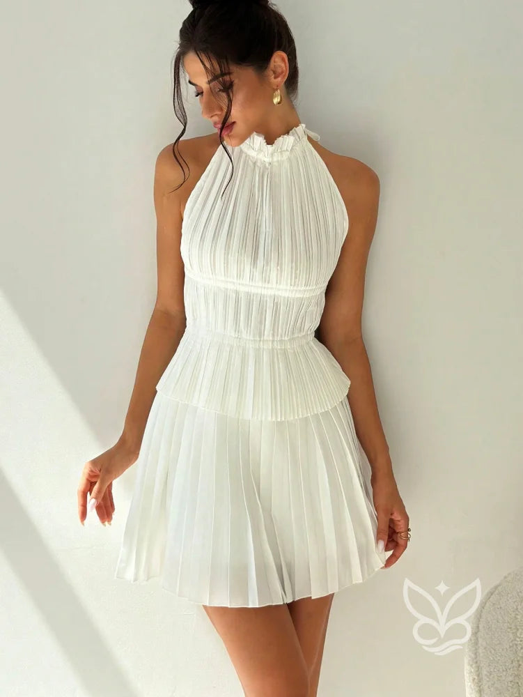 Blusa Halter Com Babados Na Barra E Caimento Casual Blusa Halter Com Babados Na Barra E Caimento Casual