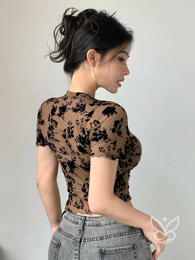 Blusa Jacquard Transparente Manga Curta E Estampa Completa Blusa Jacquard Transparente Manga Curta E Estampa Completa