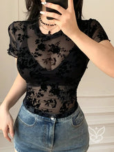 Blusa Jacquard Transparente Manga Curta E Estampa Completa Preto / PP Blusa Jacquard Transparente Manga Curta E Estampa