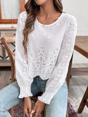 Blusa Laise Com Manga Longa E Barra Recortada Blusa Laise Com Manga Longa E Barra Recortada