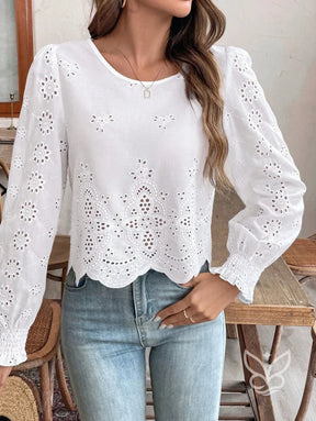 Blusa Laise Com Manga Longa E Barra Recortada Blusa Laise Com Manga Longa E Barra Recortada