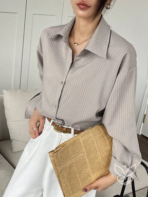 Blusa Listrada Oversized Manga Longa Blusa Listrada Oversized Manga Longa