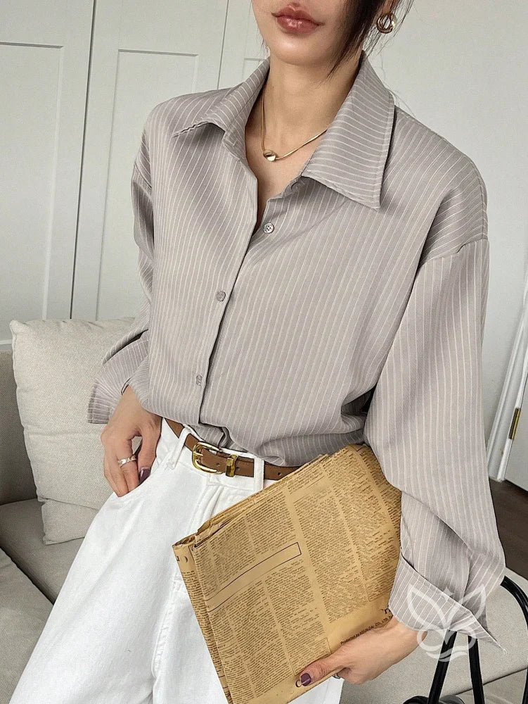 Blusa Listrada Oversized Manga Longa Blusa Listrada Oversized Manga Longa