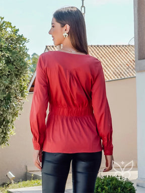 Blusa Manga Longa Com Amarração Na Cintura E Caimento Fluido Blusa Manga Longa Com Amarração Na Cintura E Caimento