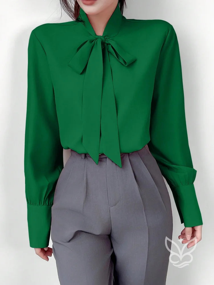 Blusa Manga Longa Com Gola Laço E Caimento Elegante Blusa Manga Longa Com Gola Laço E Caimento Elegante