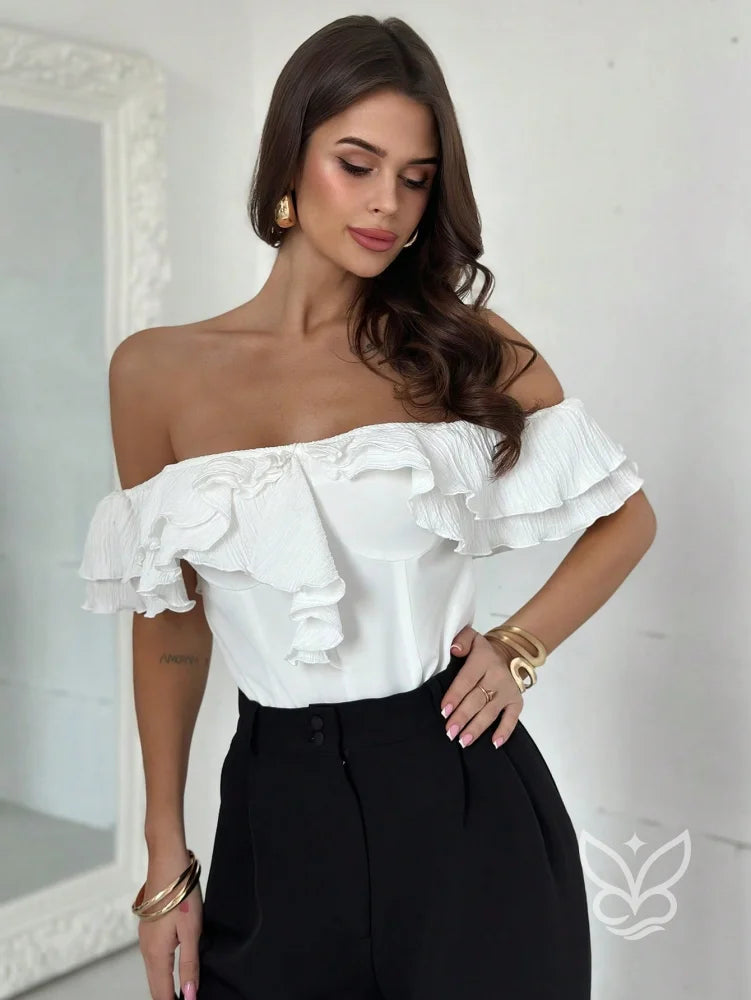 Blusa Ombro a Ombro Com Babados E Caimento Ajustado Blusa Ombro a Ombro Com Babados E Caimento Ajustado