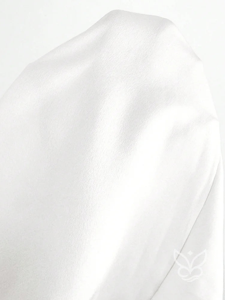 Blusa Ombro Caído Com Flor Aplicada E Caimento Elegante Blusa Ombro Caído Com Flor Aplicada E Caimento Elegante