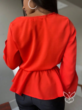 Blusa Peplum Com Babados Na Barra E Manga Bufante Blusa Peplum Com Babados Na Barra E Manga Bufante